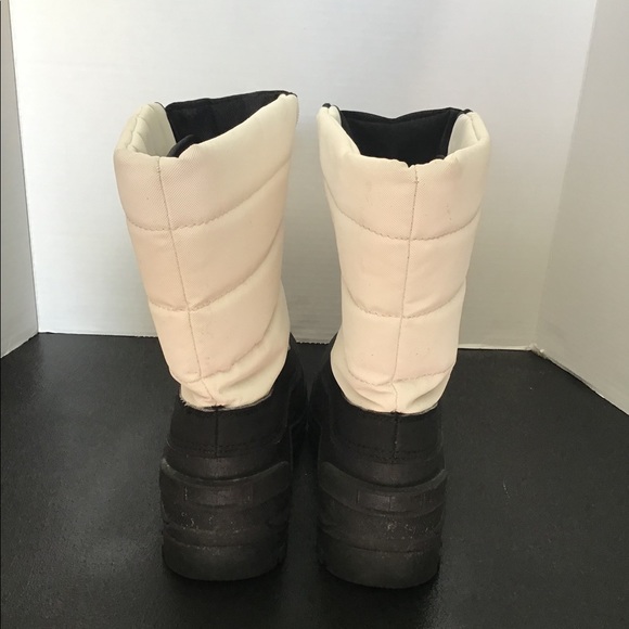 Cold Front Women’s Puffer Boots - Picture 9 of 14
